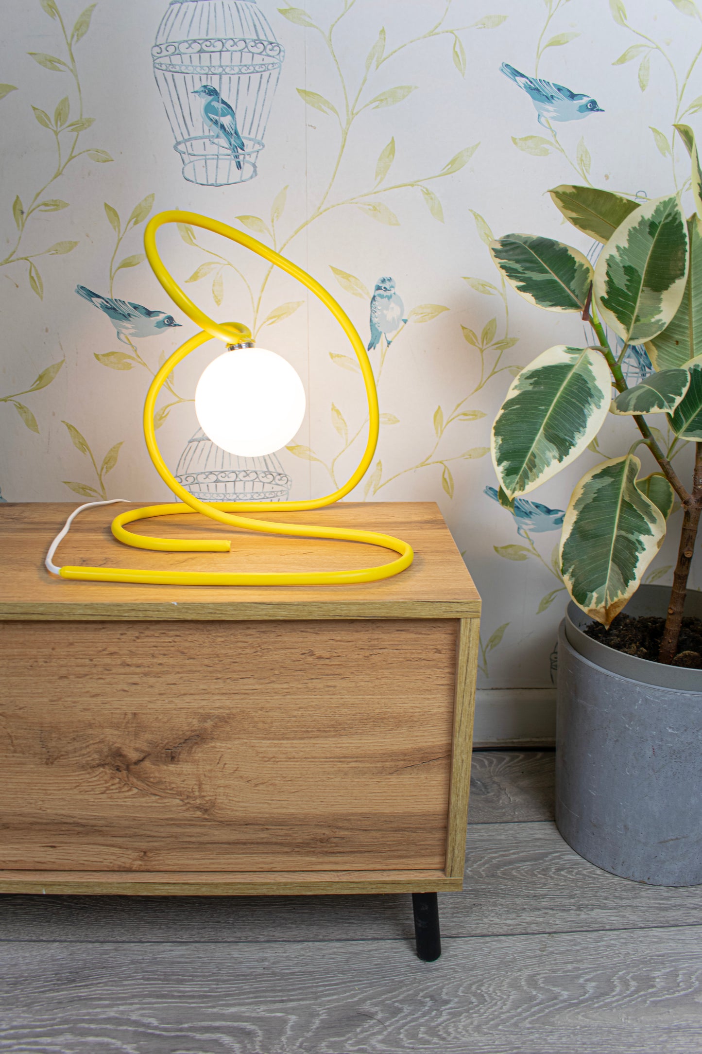 Yellow Thalia | Large Sculptural Table Lamp