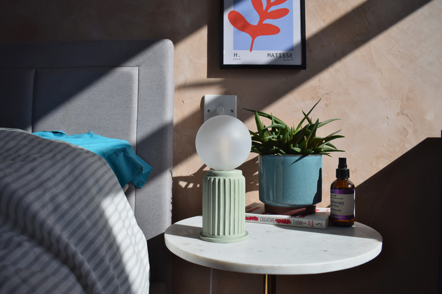 Green Adeera | Dimmable Round Table Lamp
