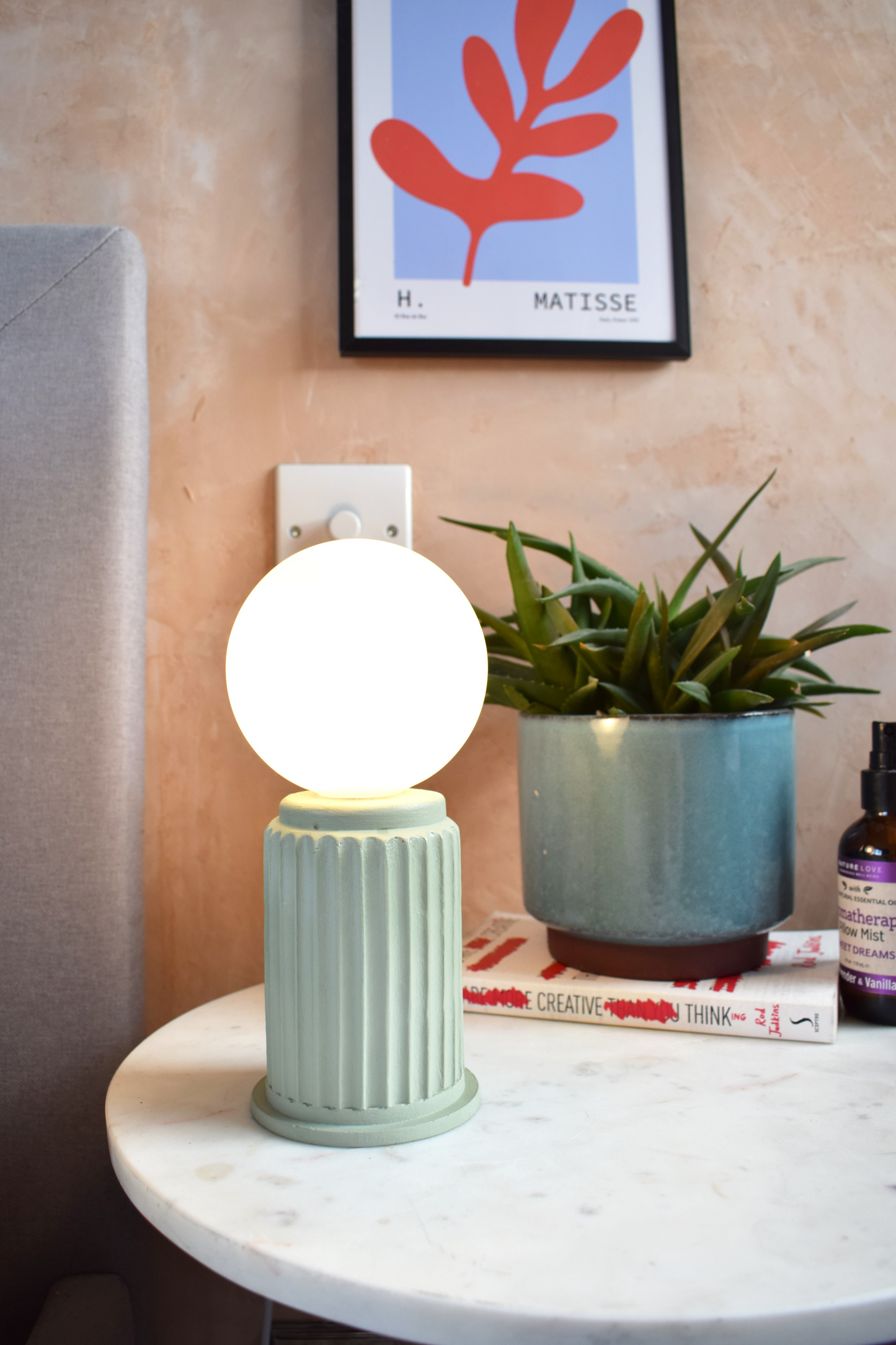 Green Adeera | Dimmable Round Table Lamp