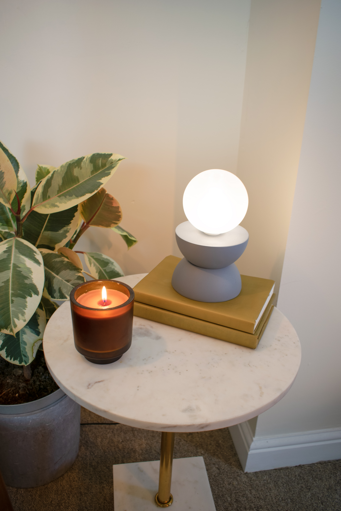 Grey Sandi | Minimalistic Round Dimmable Table Lamp