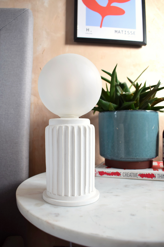 White Adeera | Dimmable Round Table Lamp