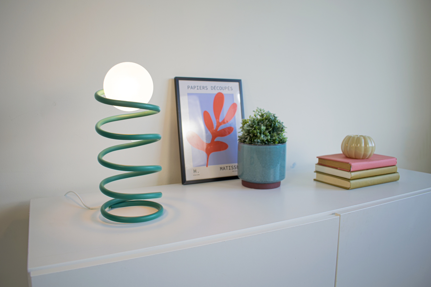 Unique Round Spring Table Lamp in Emerald Green