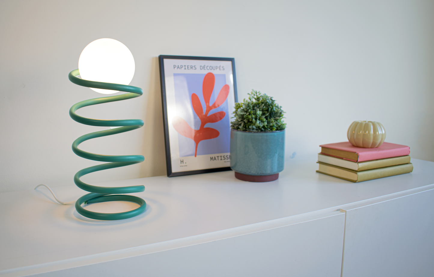 Unique Round Spring Table Lamp in Emerald Green
