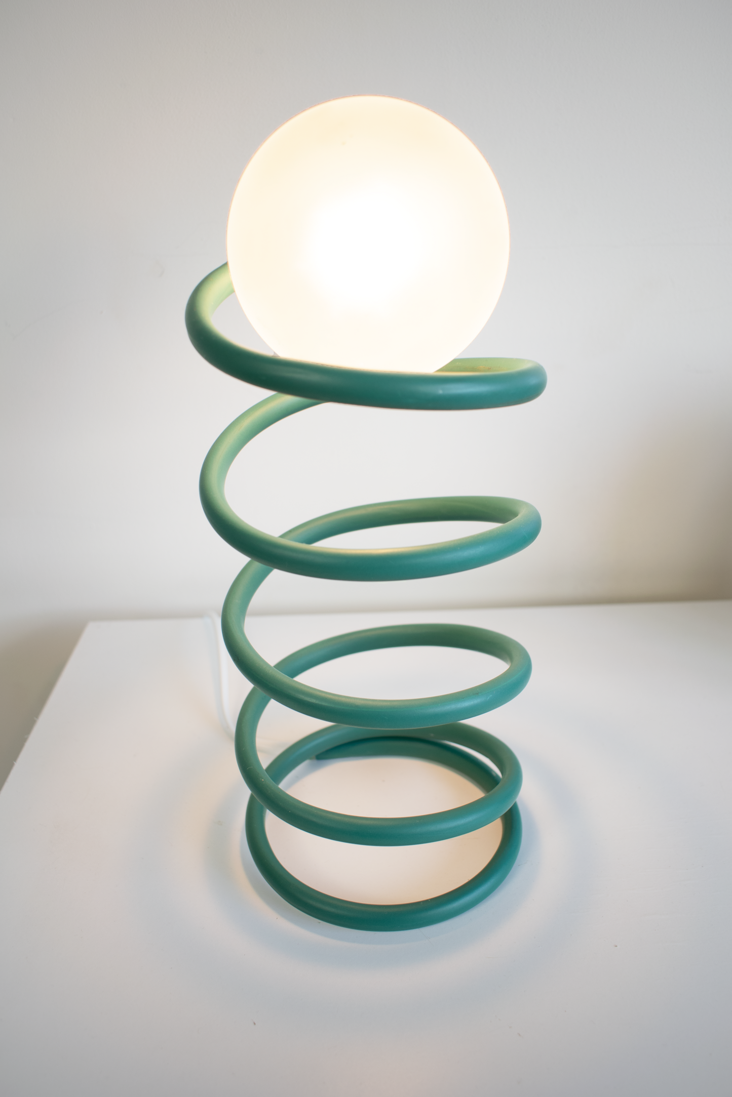 Unique Round Spring Table Lamp in Emerald Green