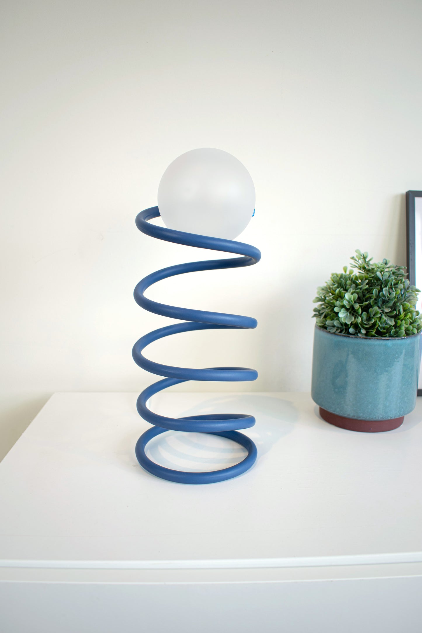Unique Round Spring Table Lamp in Blue Colour